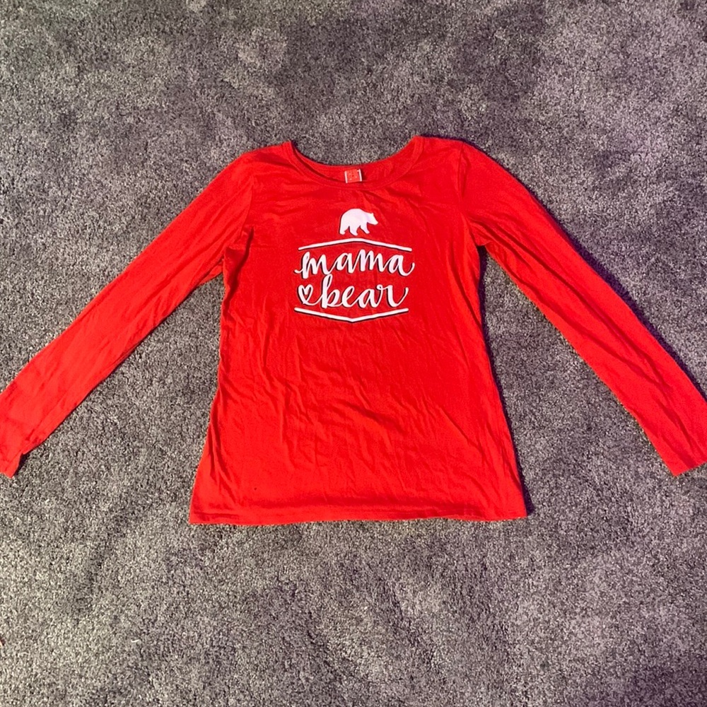 Mama Bear <3 Red Long sleeve shirt